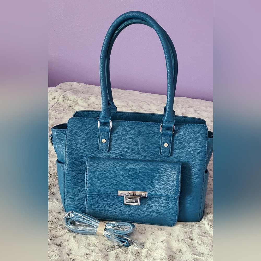NWOT Damsel in Defense Conceal Carry Daphne Blue Crossbody handbag